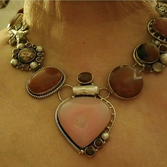 Necklace    - Picture 4 of 6